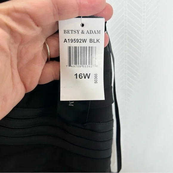 Betsy Adam black maxi mermaid dress cap sleeves - Picture 9 of 10